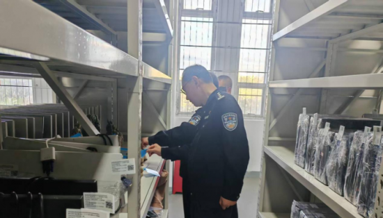 市公安局督查支隊(duì)、法制支隊(duì)蒞臨涉案財(cái)物管理中心開展審查指導(dǎo)工作